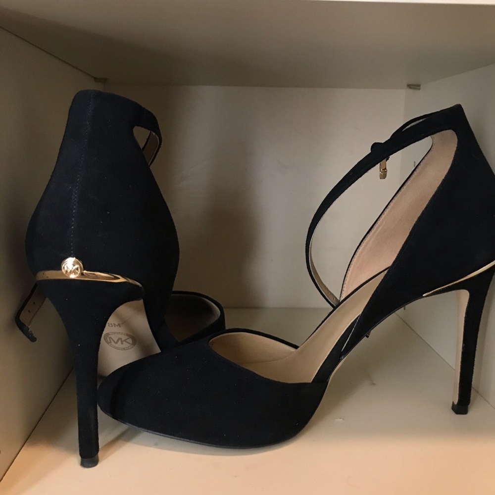 Michael kors heels SOLD 🛎